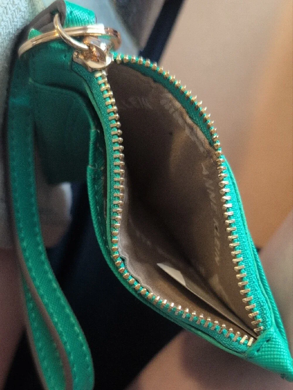 Anne Klein Emerald Green Card Holder with Gold Charms *NWOT
